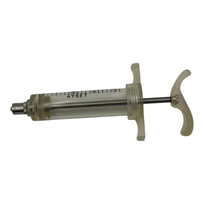 Plastic syringe, disposable syringe for drug administration.