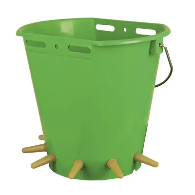 Ferma və Baytarlıq: Kerbl Quzu Süt Emzirme Kovası. 8 Litre. 6 Emzikli