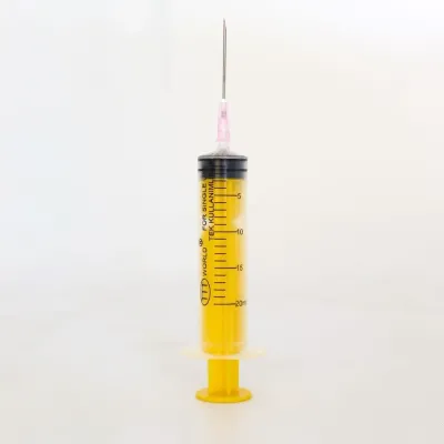 TTT Plastik Enjektör. 20 ml. Contalı. 18G Pembe İğneli