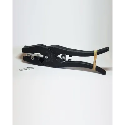 Hayvan Kulak Küpesi Takma Pensi + Yedek Uç - Hemen Satin Al! | Modern Çiftlik