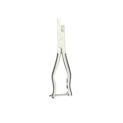 Ear numbering device, ear marking device, orthogonal model notch pliers, veterinary hand tool.