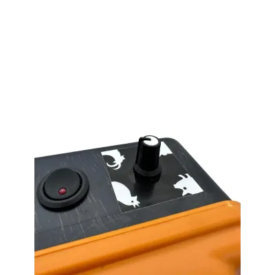  Arazi koruma F7800 elektrikli çit makinesi yaban 7.8 Joule sensörlü makine