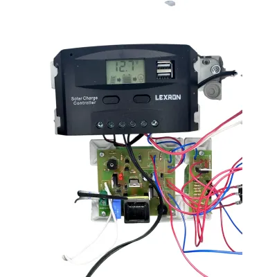 Ferma təhlükəsizlik günəş paneli elektrik hasar istehsalçısı vəhşi 7.8 Joule günəş amortizator qutusu