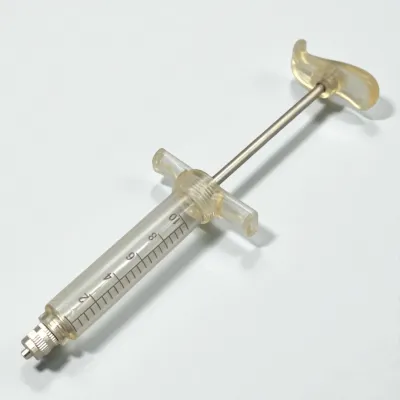 Seffaf Mika Enjektör 10 ml - Dogru Doz, Güvenli Uygulama | Modern Çiftlik