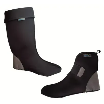 Short thermal socks, socks that keep you warm in cold environments.
