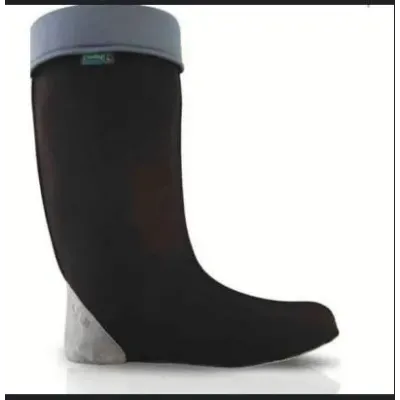 Long thermal socks, thermal socks that provide extra protection.
