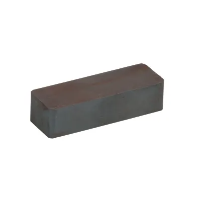 Rumen sağlığı için kullanılan 60x20x15 mm boyutunda mıknatıs
