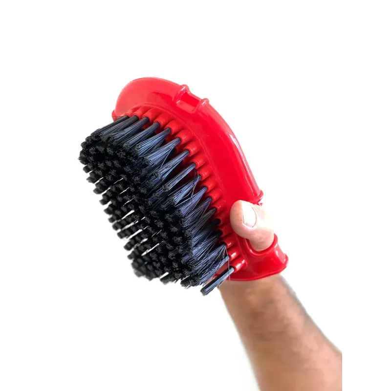 Handschuhe, Striegel, Bürste