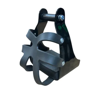 Durable stirrups, long-lasting riding stirrups.