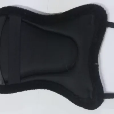 A shock-absorbing saddle pad that protects the horse's spine and optimizes load distribution during riding.