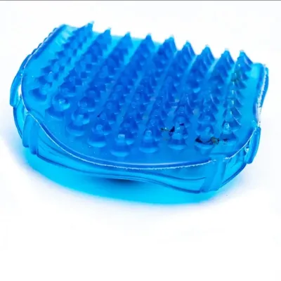 A vibrating massage device used in animal hair and skin care processes that reduces stress by stimulating blood circulation.