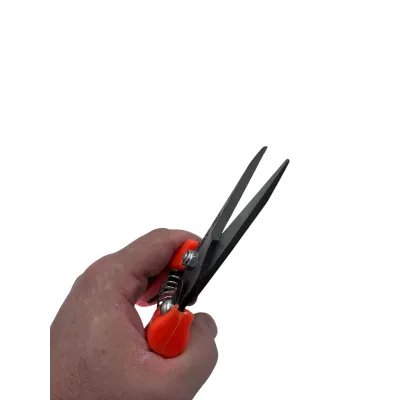 Baytarlıq qayçısı, cərrahi kəsmə üçün peşəkar qayçı.